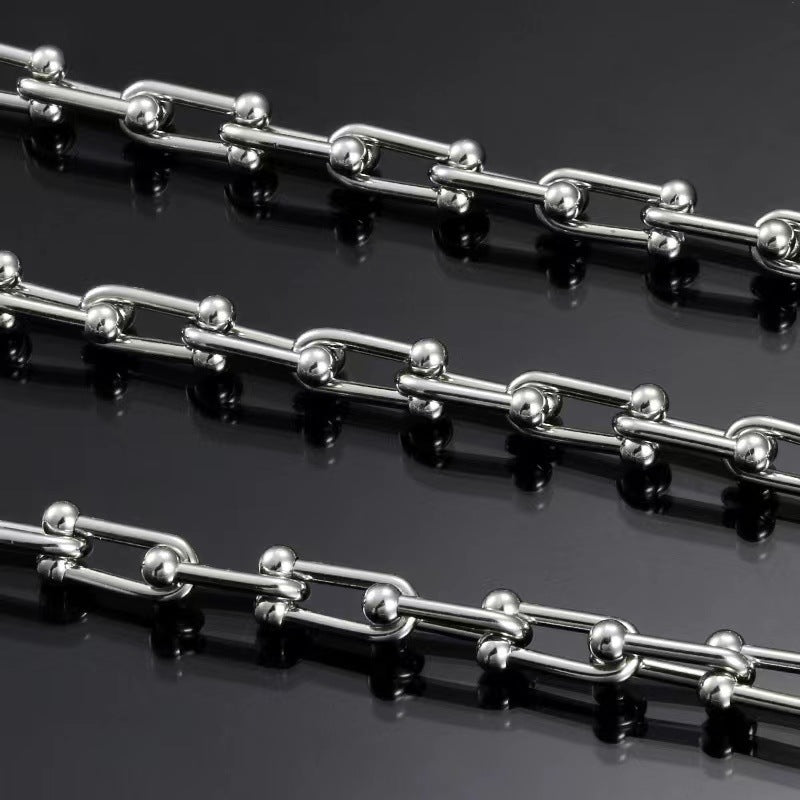 Minimalistischer Herrenarmband mit Hufeisenkette