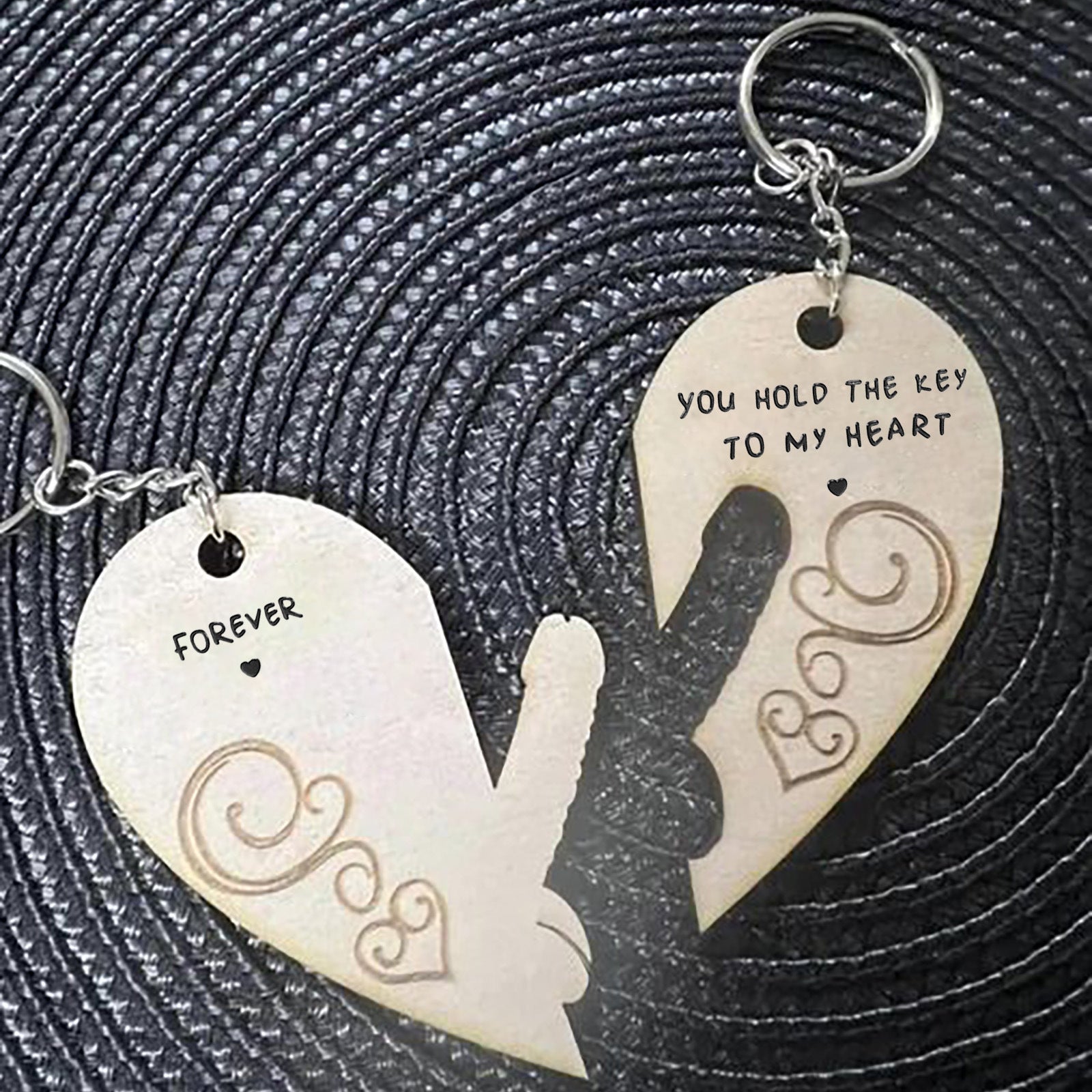Llavero de pareja de madera creativa grabado
