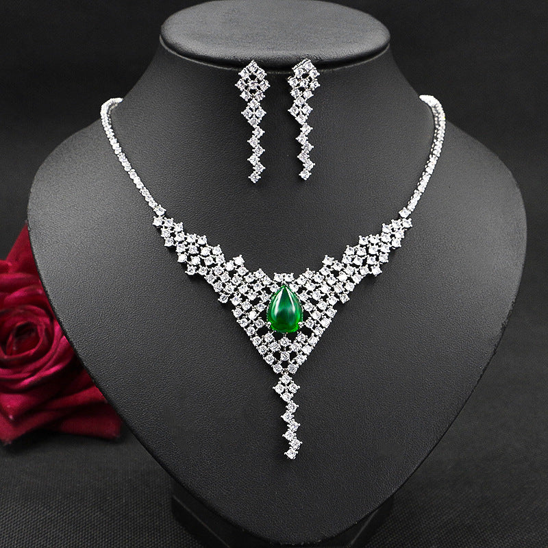 Mode Kristall Diamant Halskette und Ohrring Zweiteiliges Set Weibliche Elegante Schlüsselbeinkette