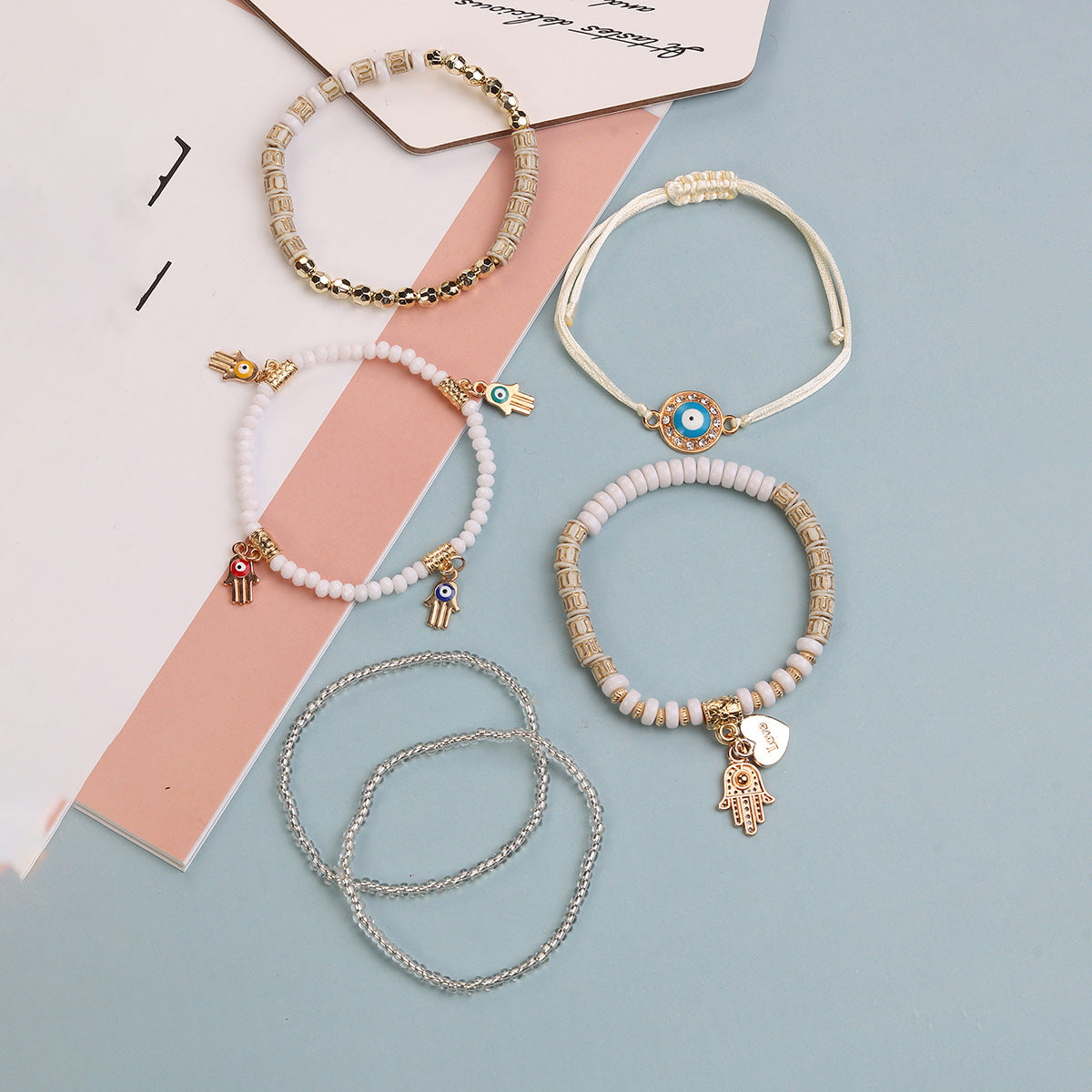 Pulsera de cuerda trenzada ajustable de varias capas y elementos múltiples