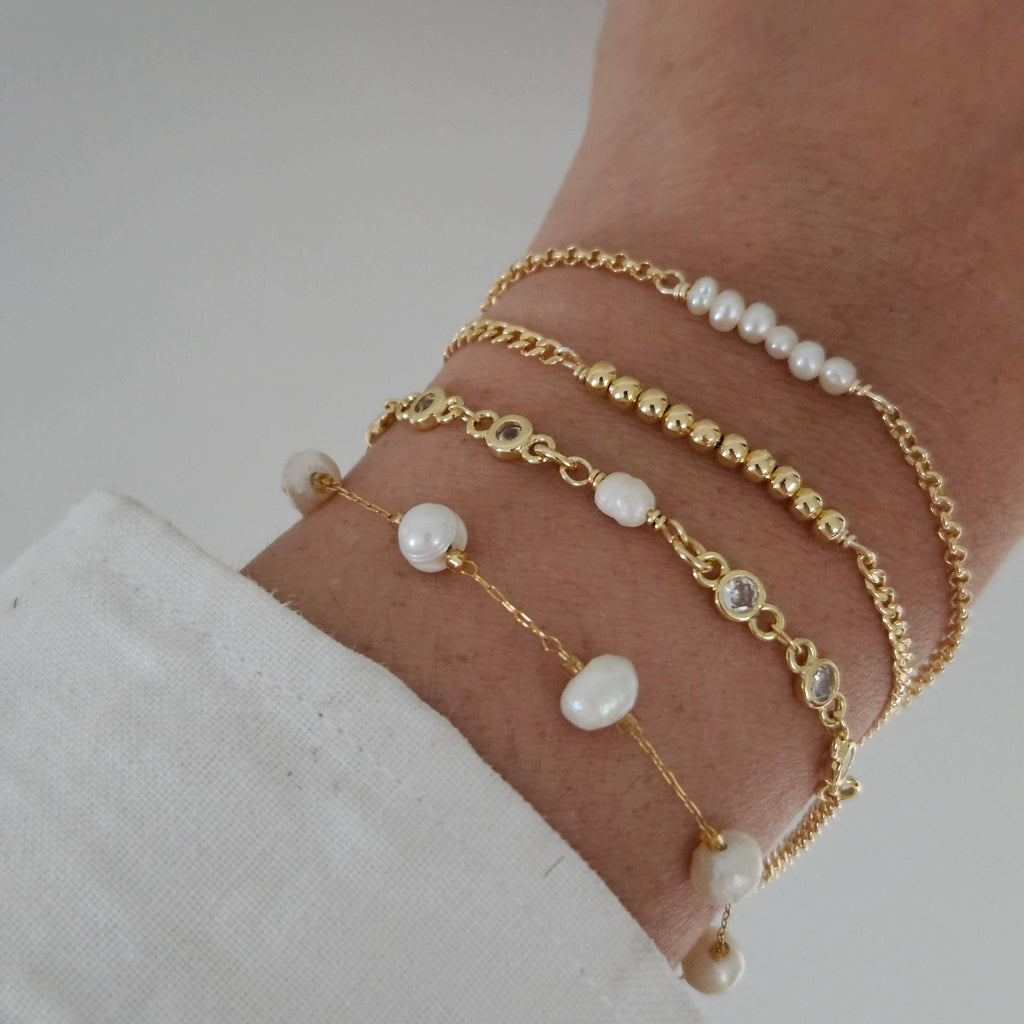 Schlichtes Mode-Matching, kreatives Design, geometrisches Perlenarmband