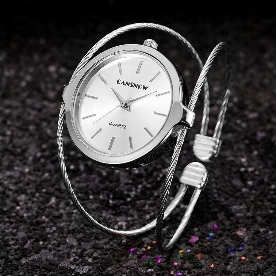 Reloj de pulsera de alambre de acero para mujer con diseño sencillo de cielo estrellado