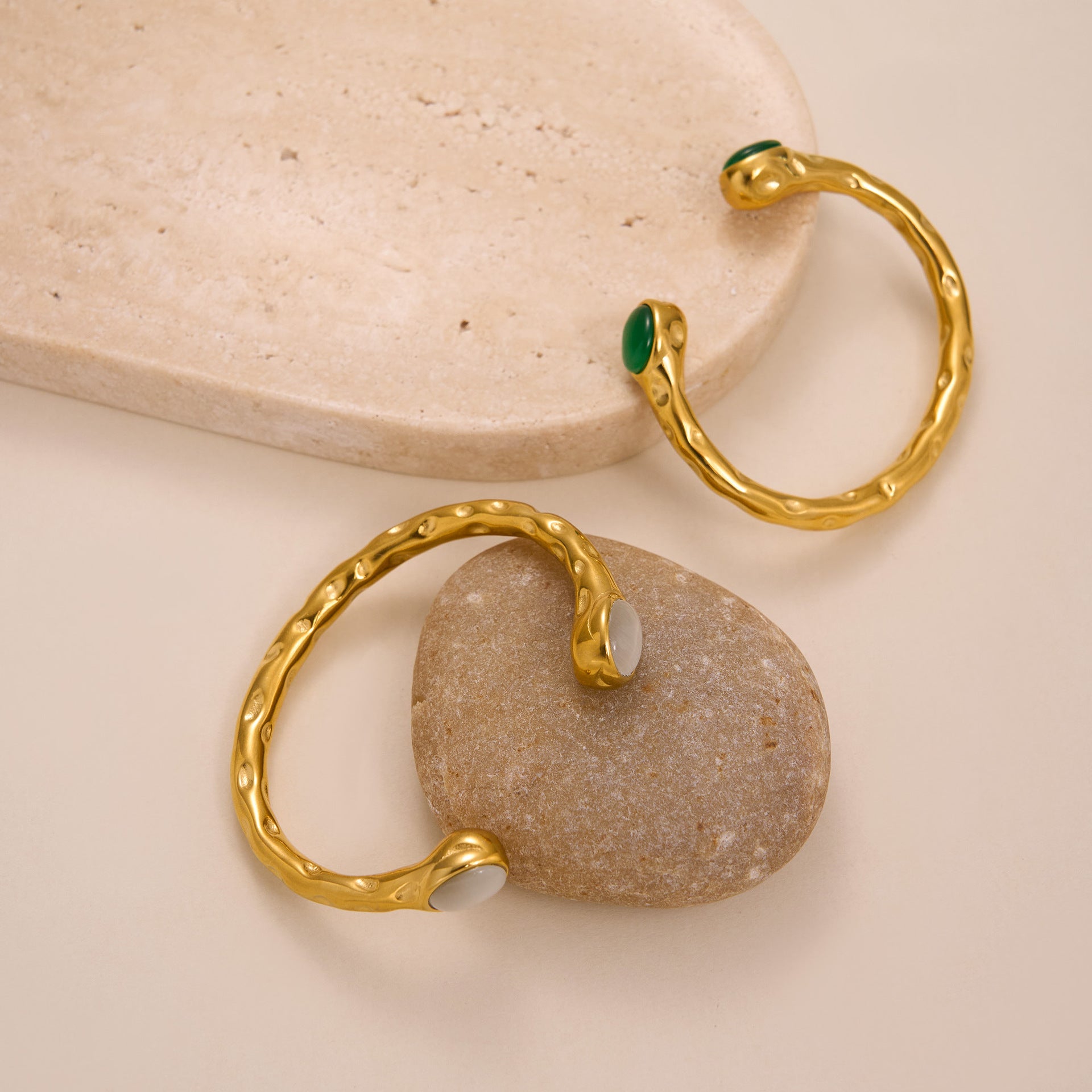Genuine Gold Plated Titanium Steel Exquisite Zircon Opening Bracelet
