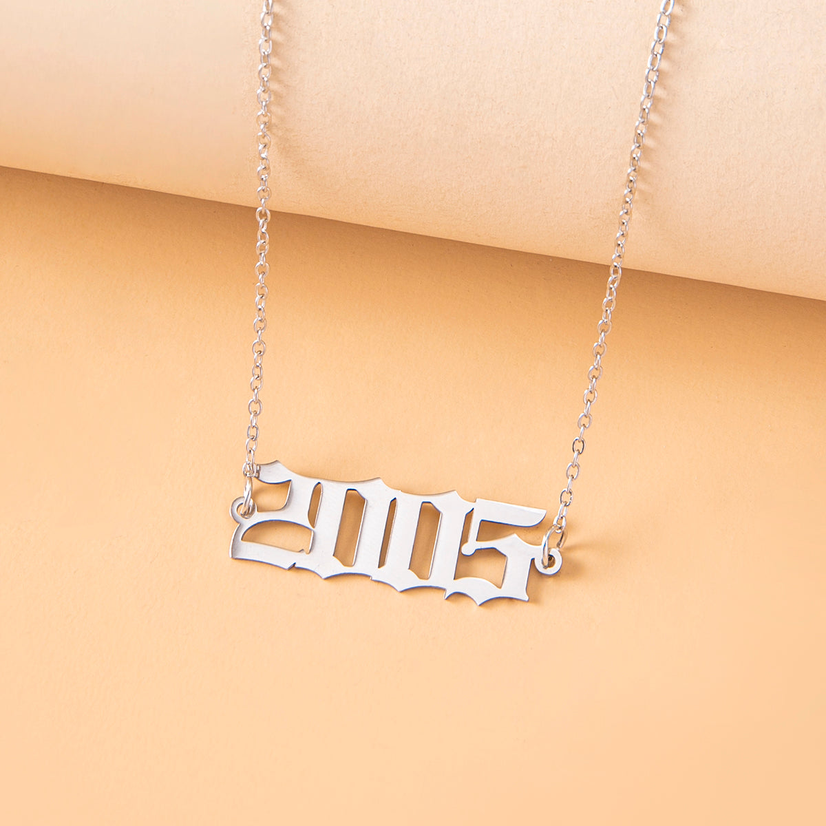 Jahreszahlen-Halsketten für Damen – Geburtstagsgeschenke