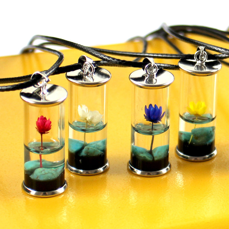 Anhänger aus getrockneten Blumen, mit Harz, Gänseblümchen-Kette