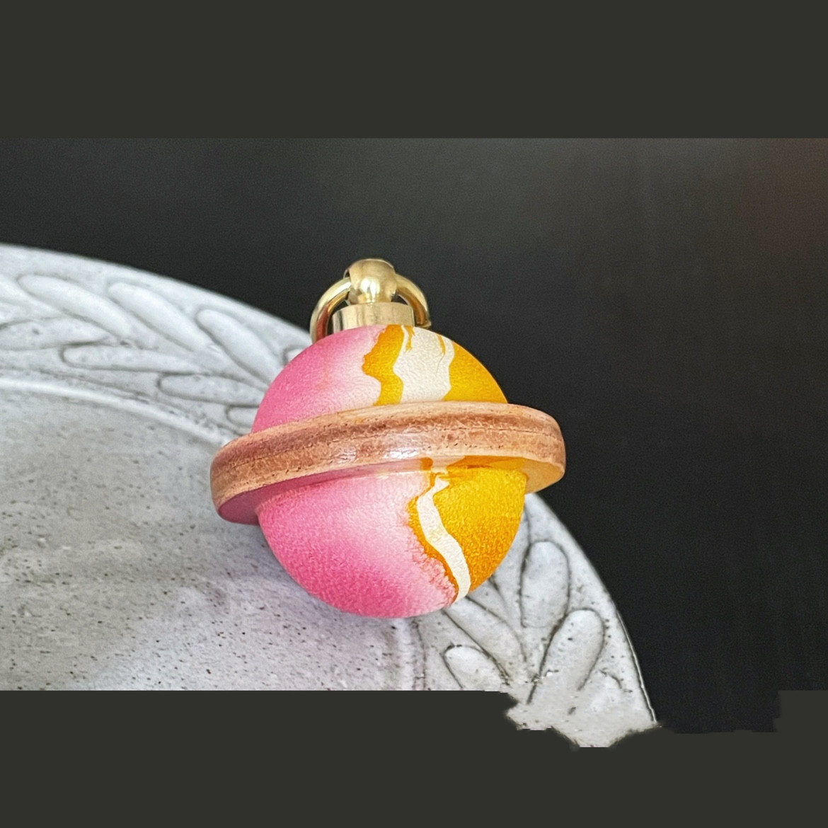 Login Planet Handmade Leather Car Keychain Ring Bell