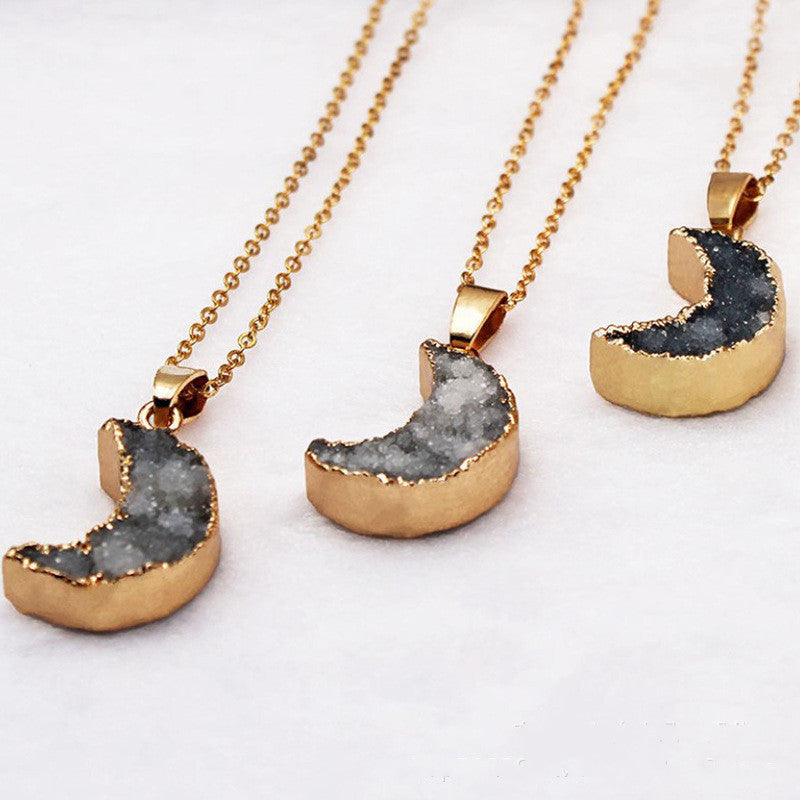 Collar con forma de luna de cuarzo de cristal curativo con baño electrolítico de 18k