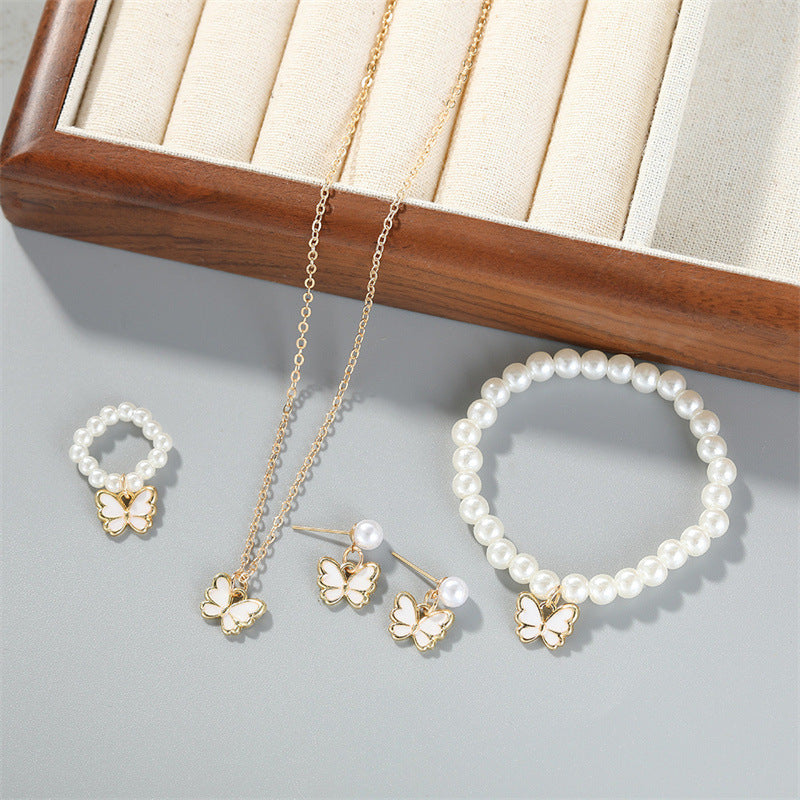 Perlenverzierung Schmetterlingskette für Damen Armband Ring Ohrringe Set