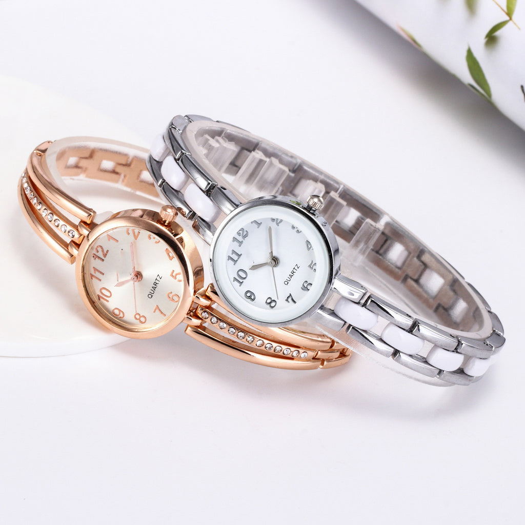 Reloj de pulsera para mujer con diamantes engastados, diseño simple
