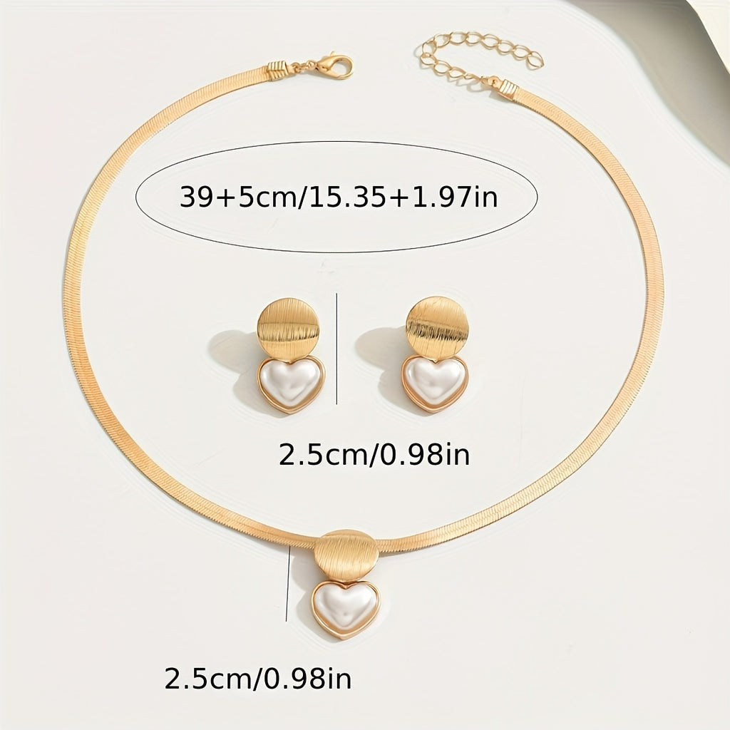 Three Fashionable, Elegant And Versatile Collarbone Brushed Geometric Heart Acrylic Pearl French Retro Snake Skin Chain Sets
