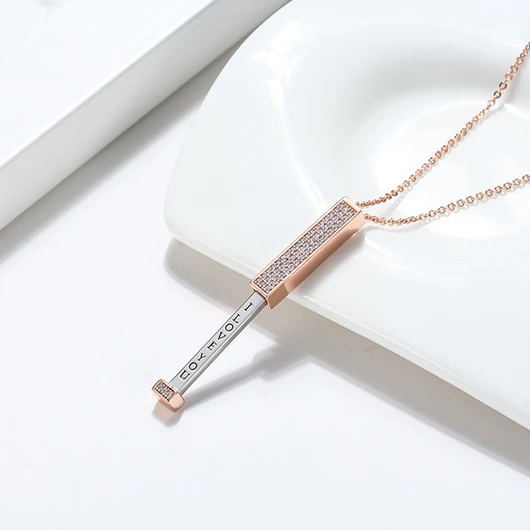 Explosiver Trend Süße Persönlichkeitskette Zirkon besetzter Diamant Mode Anhänger Schmuck