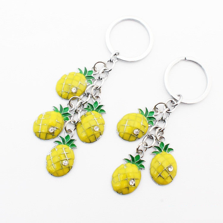 Creativo llavero con colgante de cadena de fruta de simulación