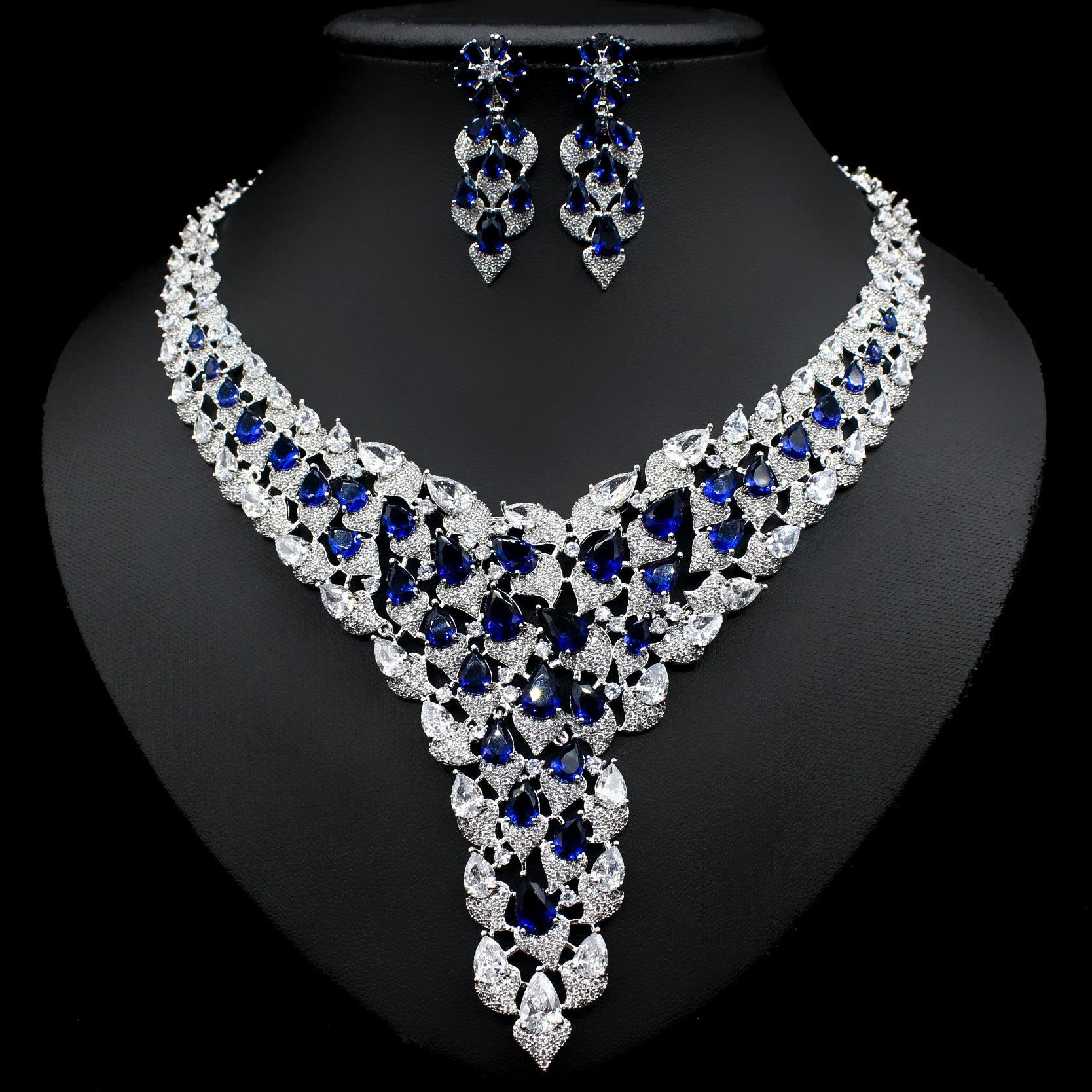 Komplettes Diamant-Set, ausgefallene Mode-Halskette und Ohrringe