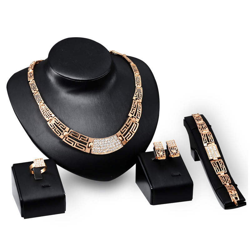 Modisches, 18K vergoldetes Schmuckset