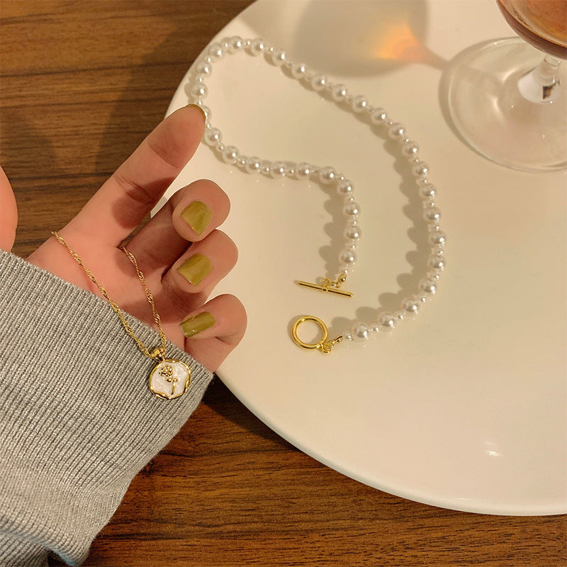 French Retro Pendant Necklace For Women