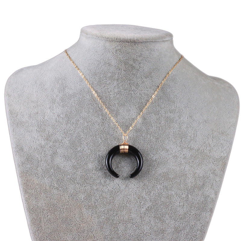 Horn Crescent Winding Copper Wire Short Necklace