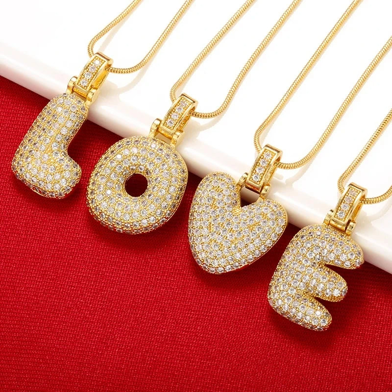 Schlüsselbeinkette Kupfer Mikro-intarsierte Zirkon 26 Buchstaben-Anhänger-Halskette für Frauen Geburtstag Schmuck Geschenke