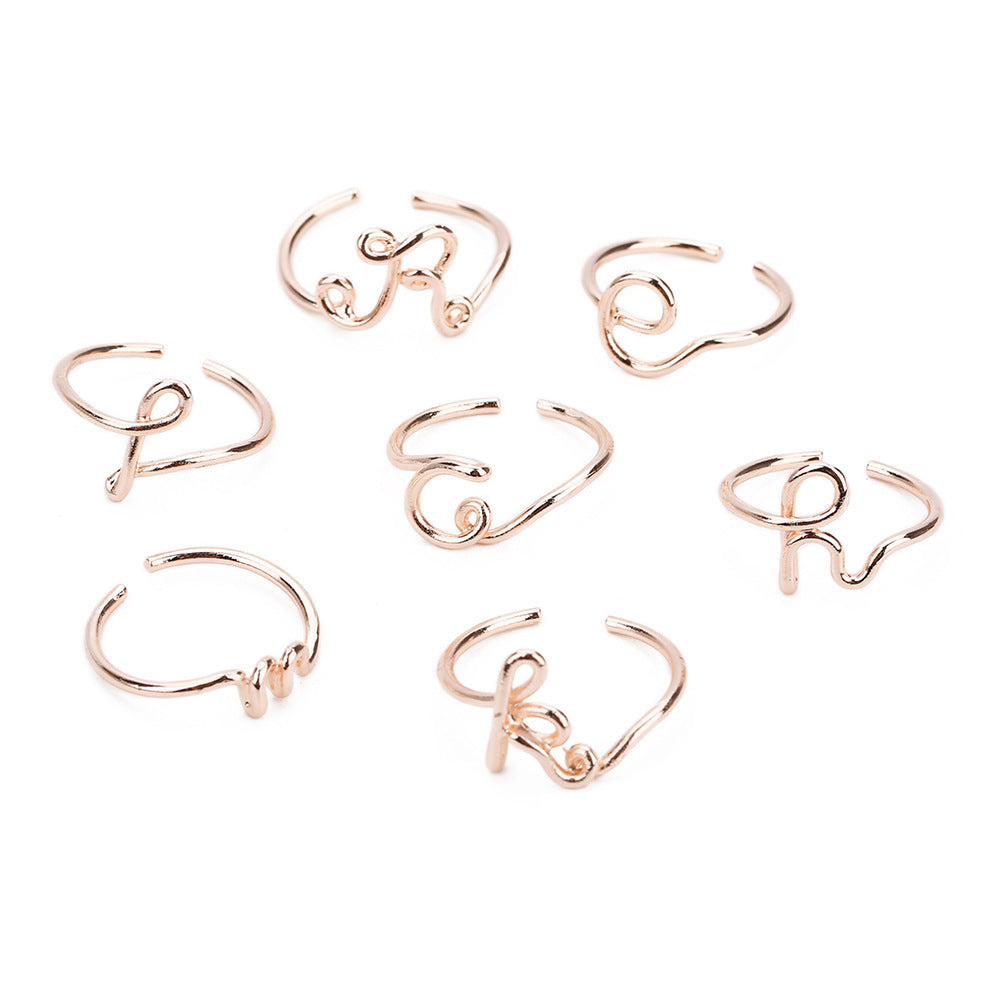 Anillos de nombre inicial de 26 letras A-Z unisex en color oro y plata para mujeres y hombres, de aleación geométrica creativa, venta al por mayor de joyería