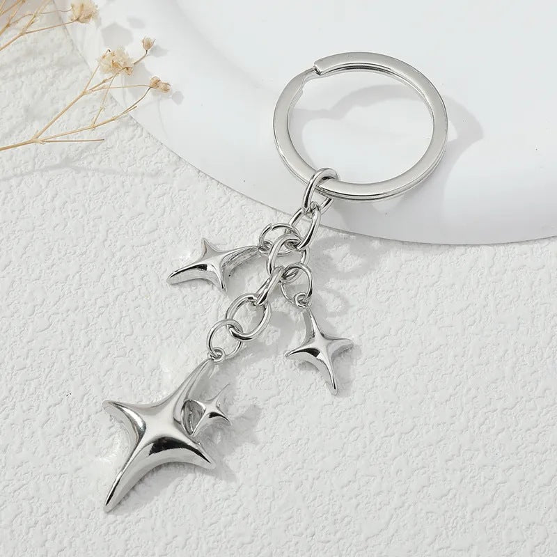 Llavero de aleación de luna y estrella con diseño creativo