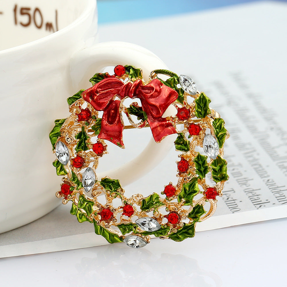 Bow tie wreath brooch