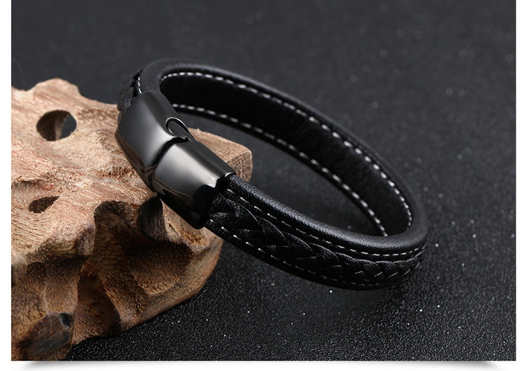Armband aus schwarzem Titanstahl