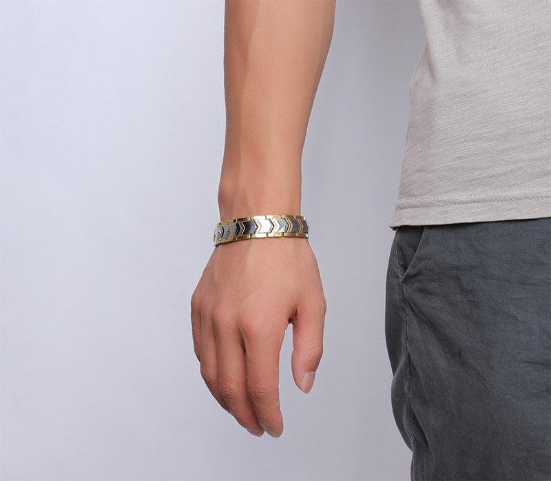 Pulsera magnética de doble fila dorada