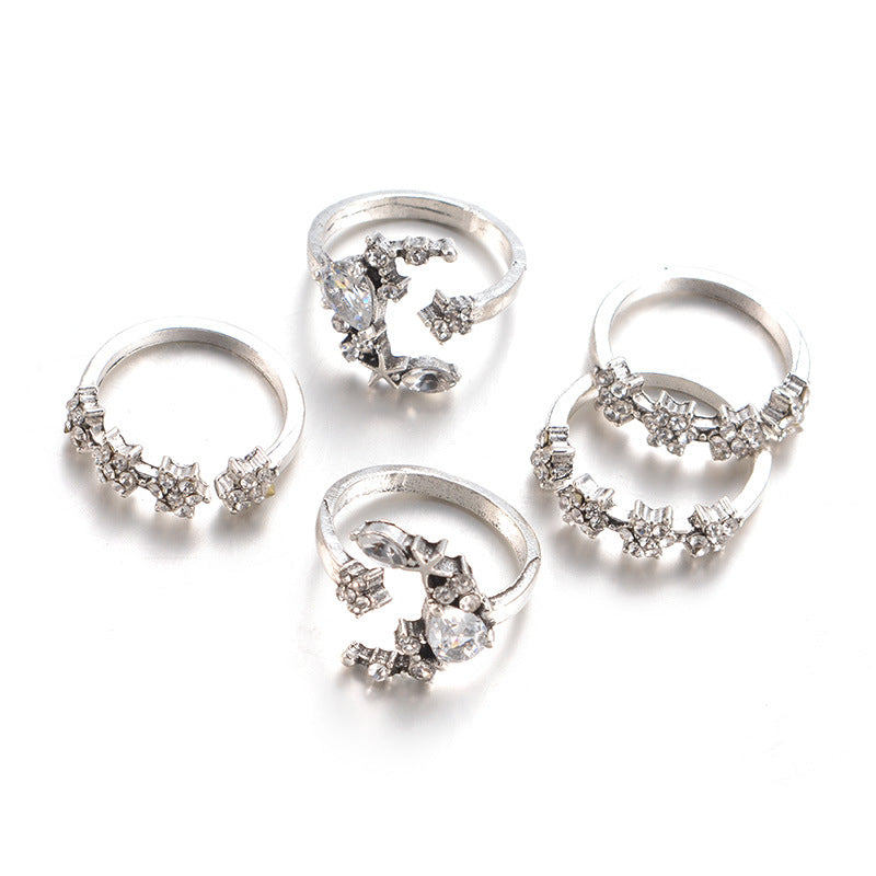 Diamantbesetzter Ring Stern Mond Kristallring