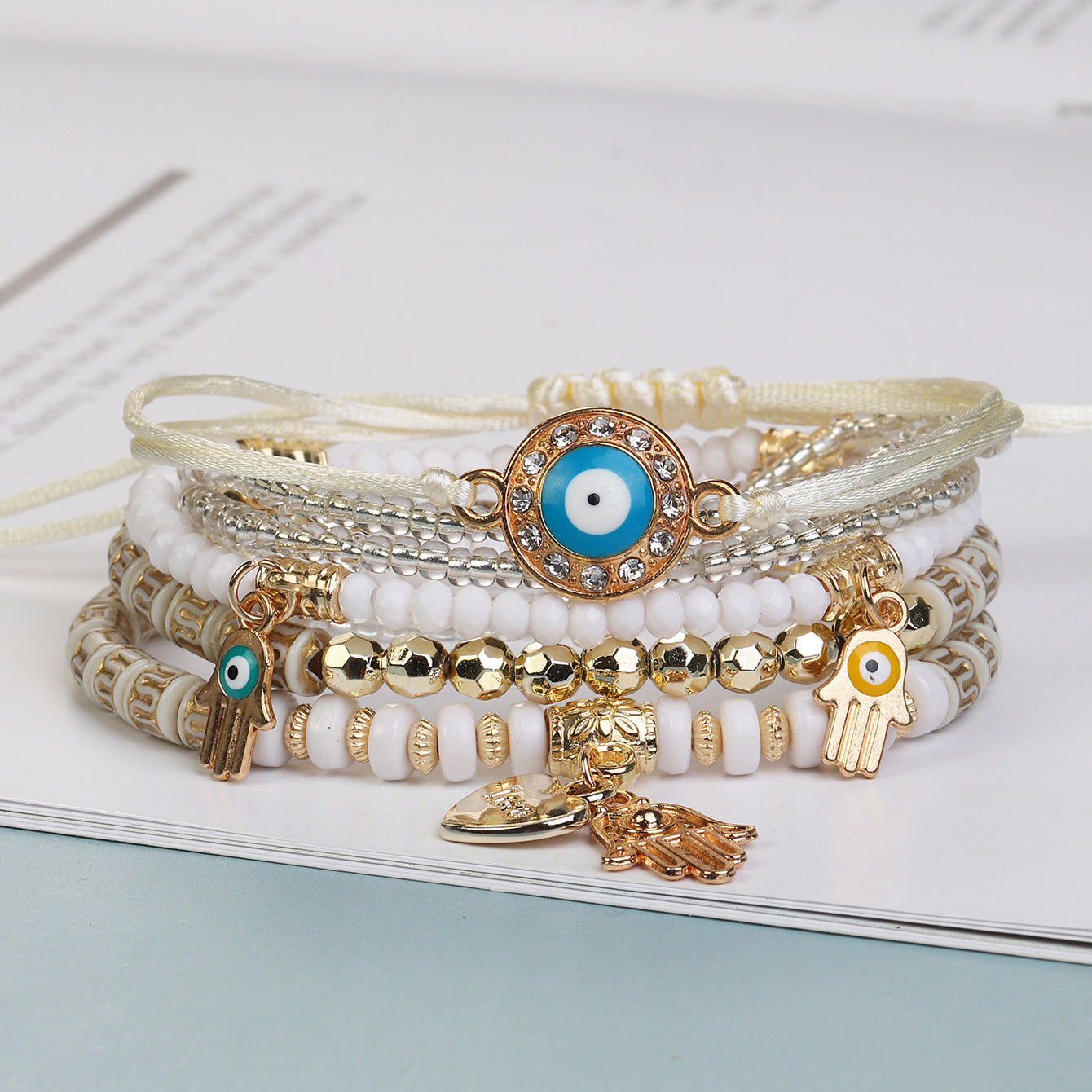 Pulsera de cuerda trenzada ajustable de varias capas y elementos múltiples