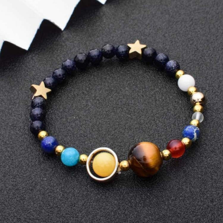 Acht Planetenarmbänder