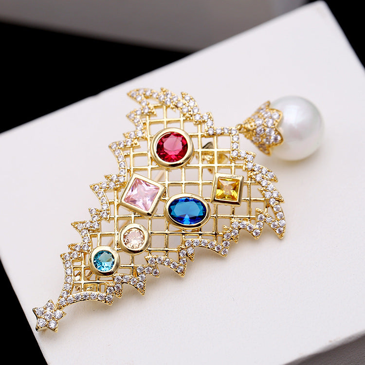 Broche de árbol de Navidad de circonitas