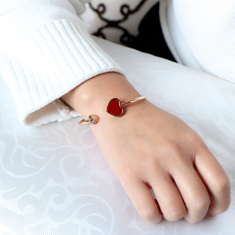 Pulseras elegantes con forma de corazón para mujer