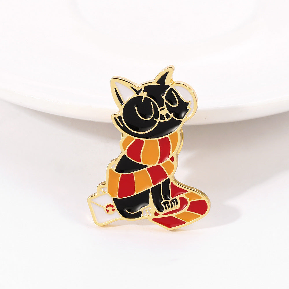 Broche Esmaltado Metálico Gato Fashion Con Pañuelo