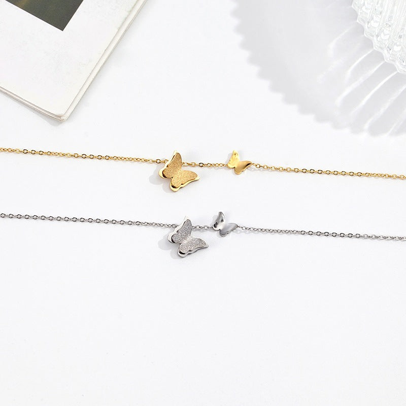 Tobillera de oro con mariposa y cadena sencilla