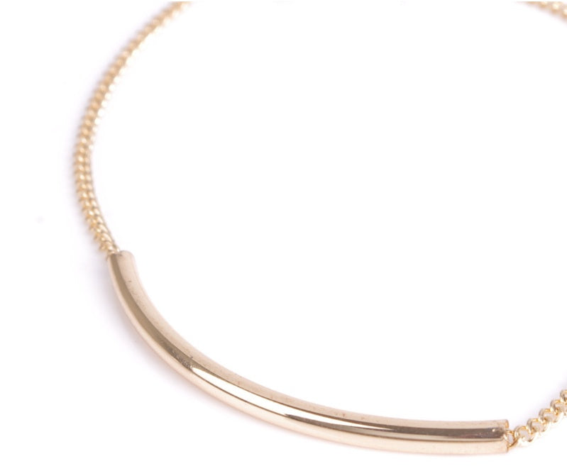 Tobillera de playa sencilla y versátil. Tobillera sencilla de metal liso para el tobillo.