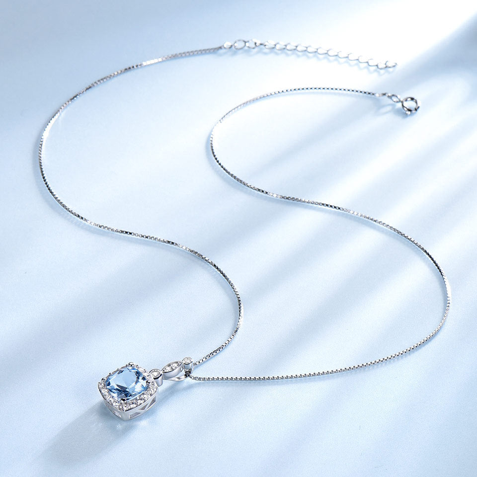 Halskette aus 925er Sterlingsilber, hellblauer Topas, vierteiliges Set
