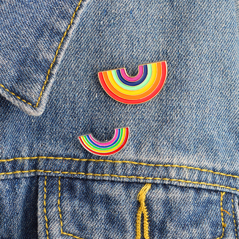 Broche de insignia de nube arcoíris creativa