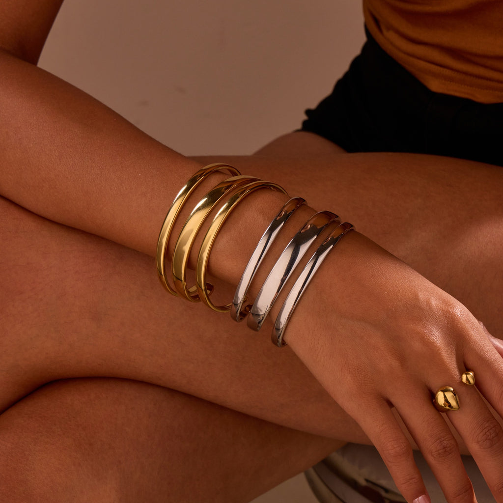 Pulsera de acero inoxidable de apertura sencilla