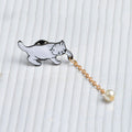 Broche de perlas con forma de gatito, de dibujos animados de anime, para la personalidad de la moda