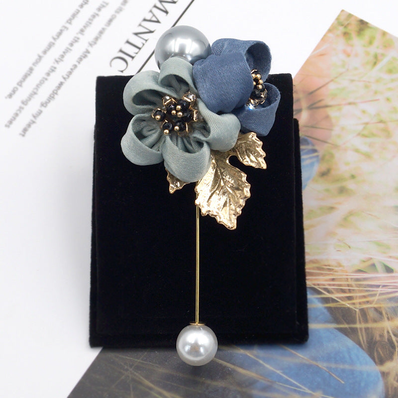 Broche de flor de perla