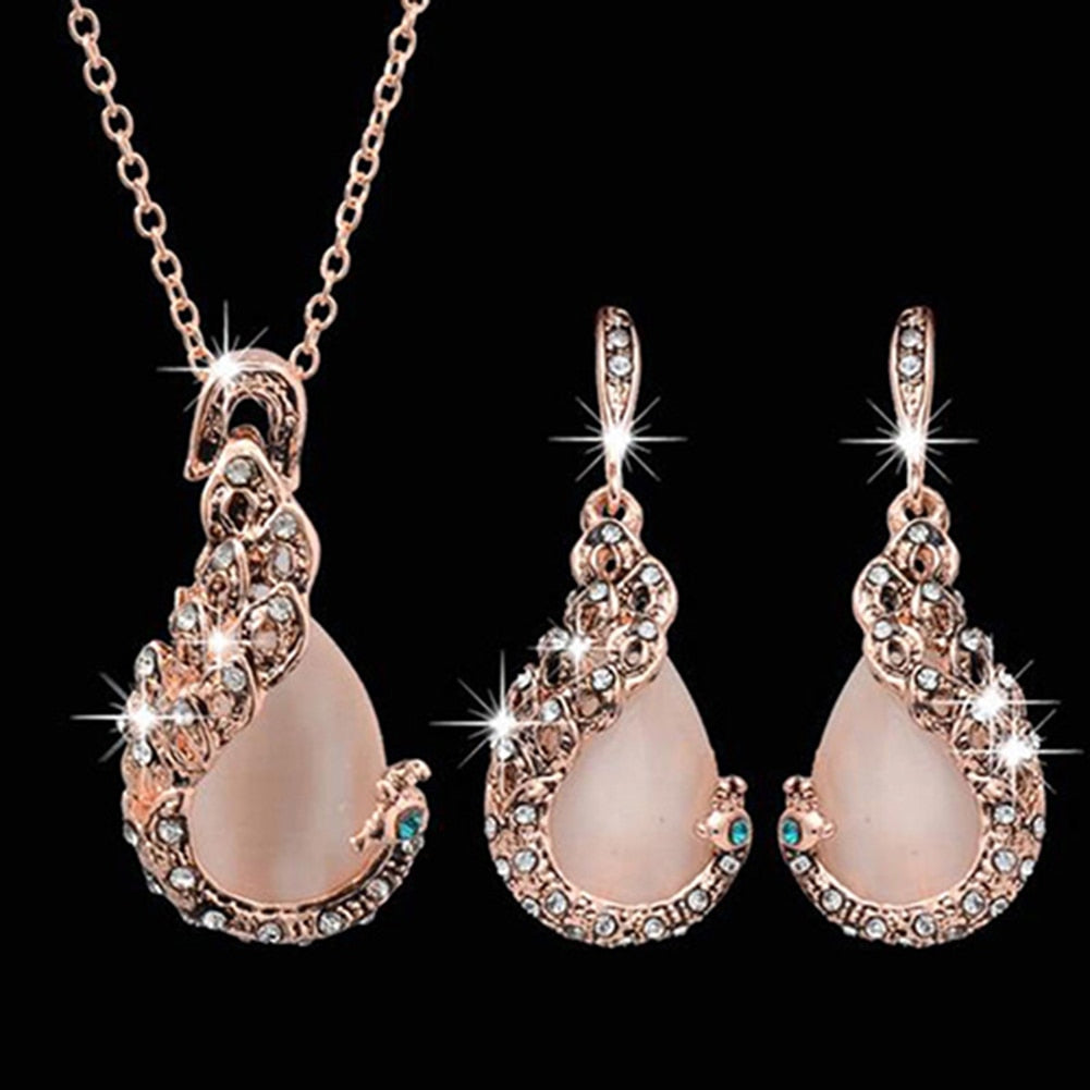 Retro-Wassertropfen-Halskette und -Ohrringe im zweiteiligen Set mit Diamanten