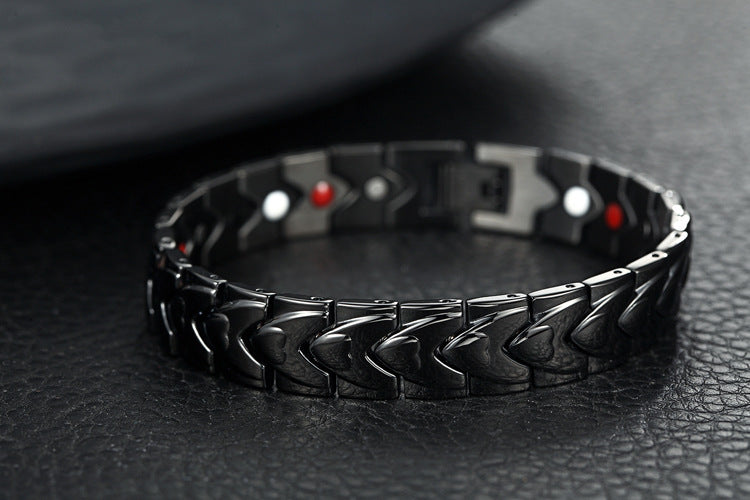 Herzförmiges Magnet-Armband aus Titanstahl