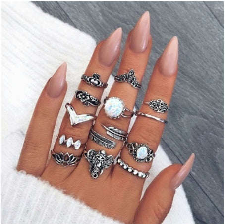 Diamantbesetzter Ring