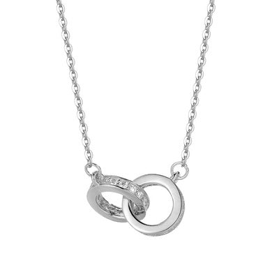 Halskette mit ineinandergreifenden Ringen