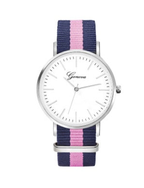 Liebhaber beobachten Frauenmodetrend Koreanische Version der einfachen Freizeit männliche Studenten Quarzuhr Nylon-Segeltuchband heißer Verkauf