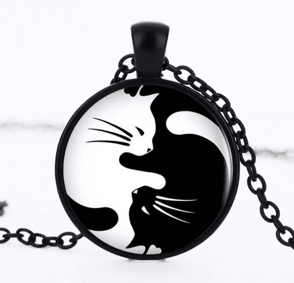 Ying- & Yang-Katzenanhänger-Halskette