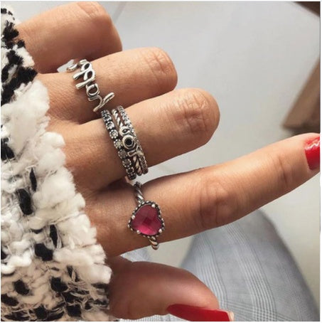 Diamantbesetzter Ring