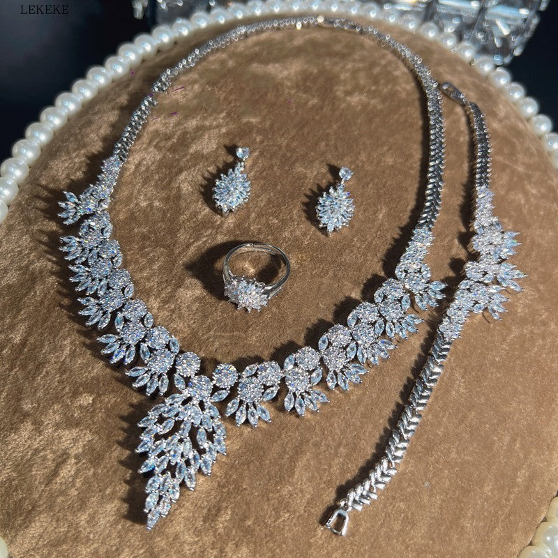 Zirkon-Anhänger-Halskette Bankett Schmuck Accessoires