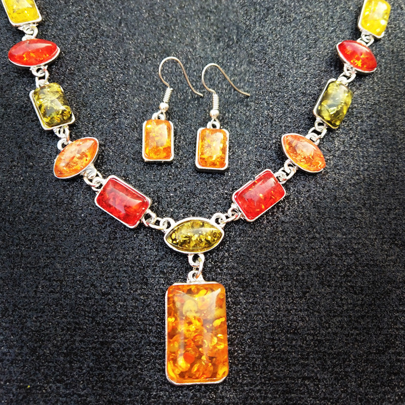 Aretes y collares de dos piezas
