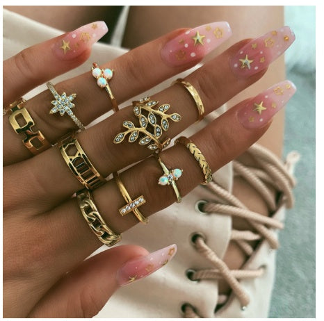 Diamantbesetzter Ring
