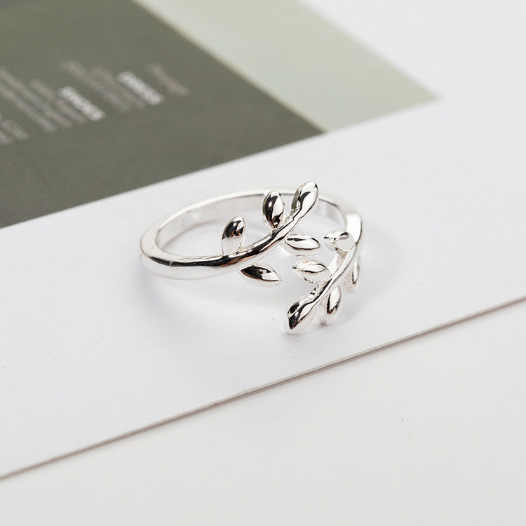 Anillo de hoja para mujer